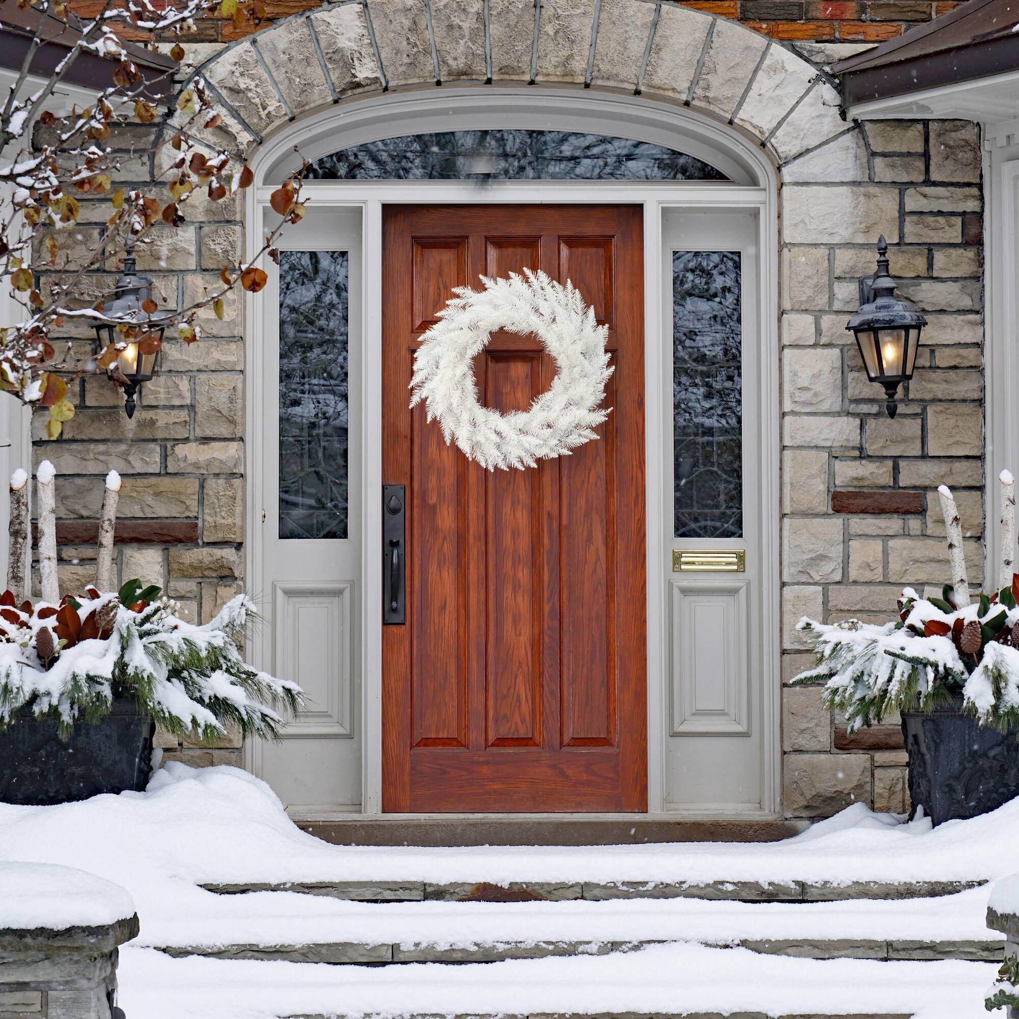 30" Sparkle White Spruce Wreath